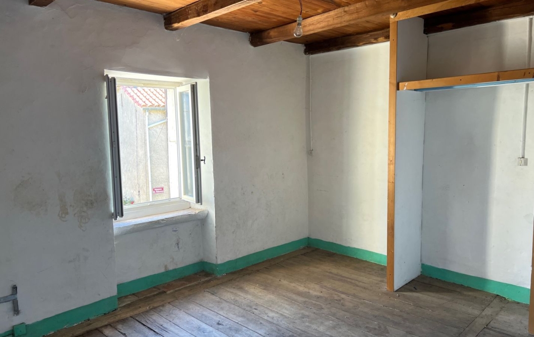 KARIN IMMOBILIER : Maison / Villa | SAINT-PONS-DE-THOMIERES (34220) | 82 m2 | 39 000 € 