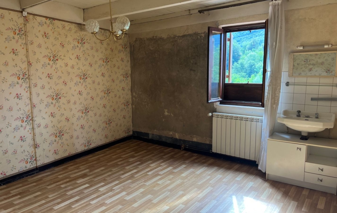 KARIN IMMOBILIER : Maison / Villa | SAINT-ETIENNE-D'ALBAGNAN (34390) | 167 m2 | 128 000 € 