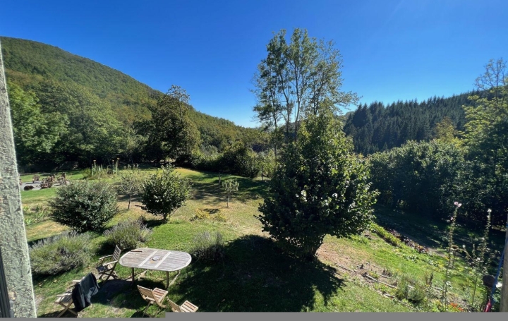 Maison LA SALVETAT-SUR-AGOUT 428 m2 283 000 € Maison LA SALVETAT-SUR-AGOUT 428 m2 283 000 €