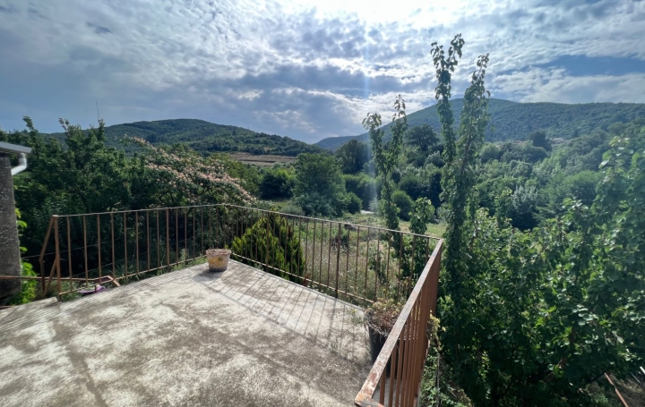 Maison de village SAINT-ETIENNE-D'ALBAGNAN 167 m2 128 000 € Maison de village SAINT-ETIENNE-D'ALBAGNAN 167 m2 128 000 €
