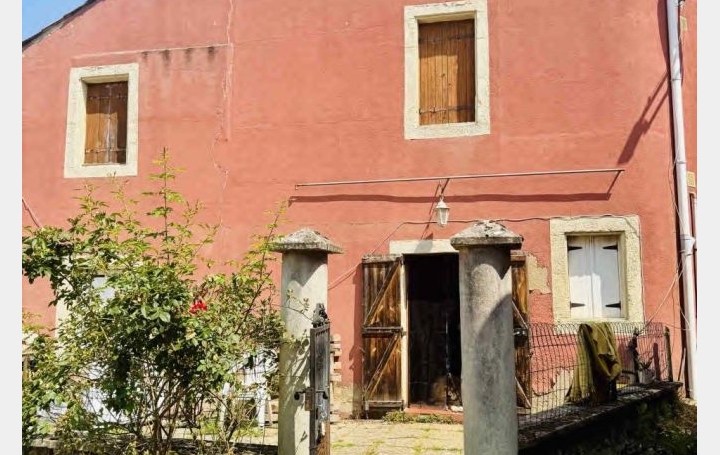 Maison de village RIOLS 86 m2 50 000 € Maison de village RIOLS 86 m2 50 000 €