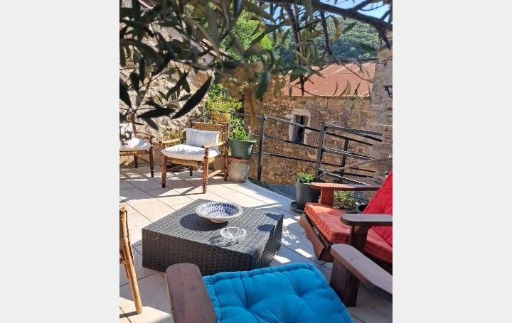 Maison   RIOLS  211 m2 450 000 € 
